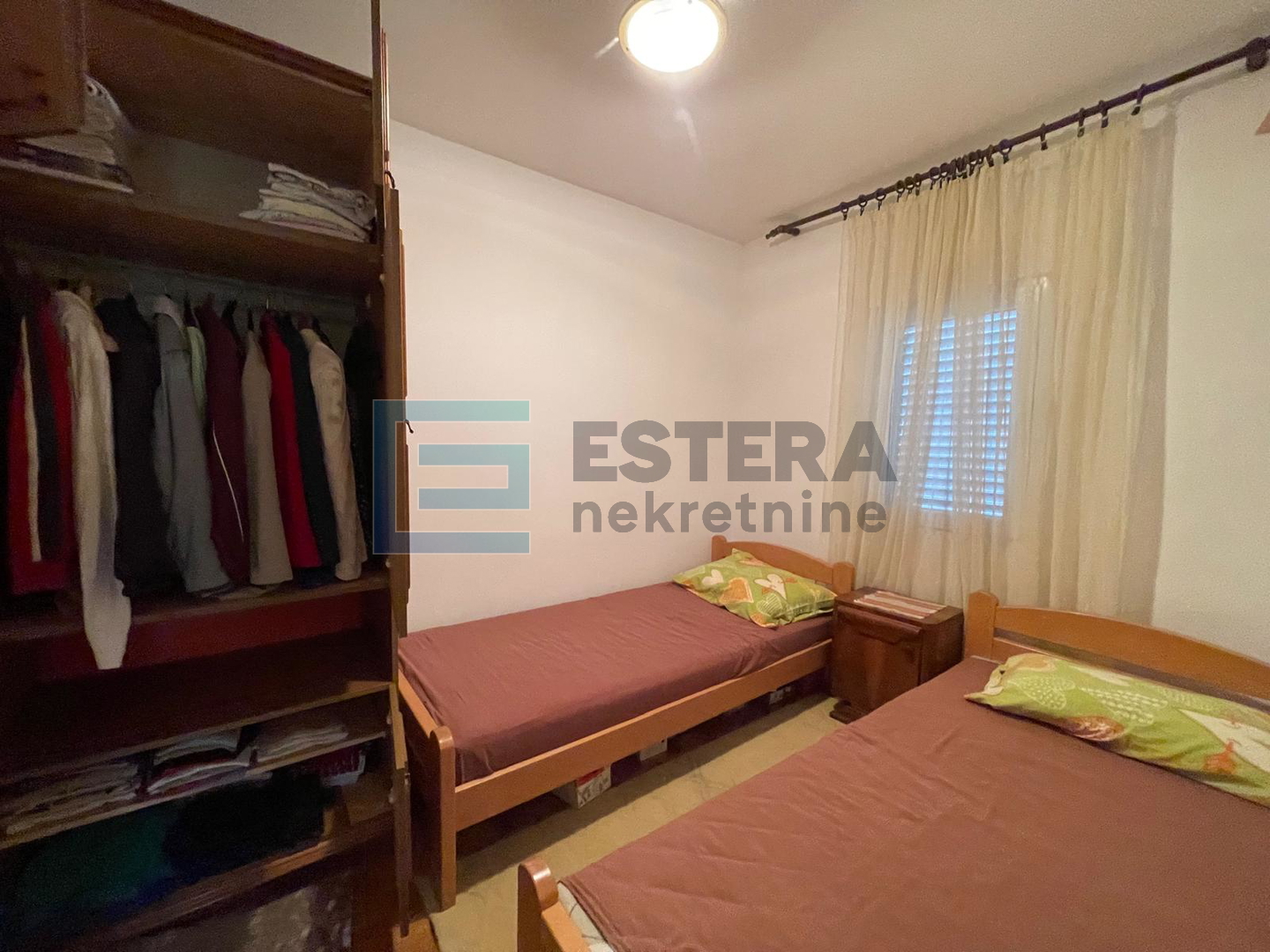 Apartmanska kuća m2 PRODAJA, Pašman, Ždrelac, 60 m od mora, garaža