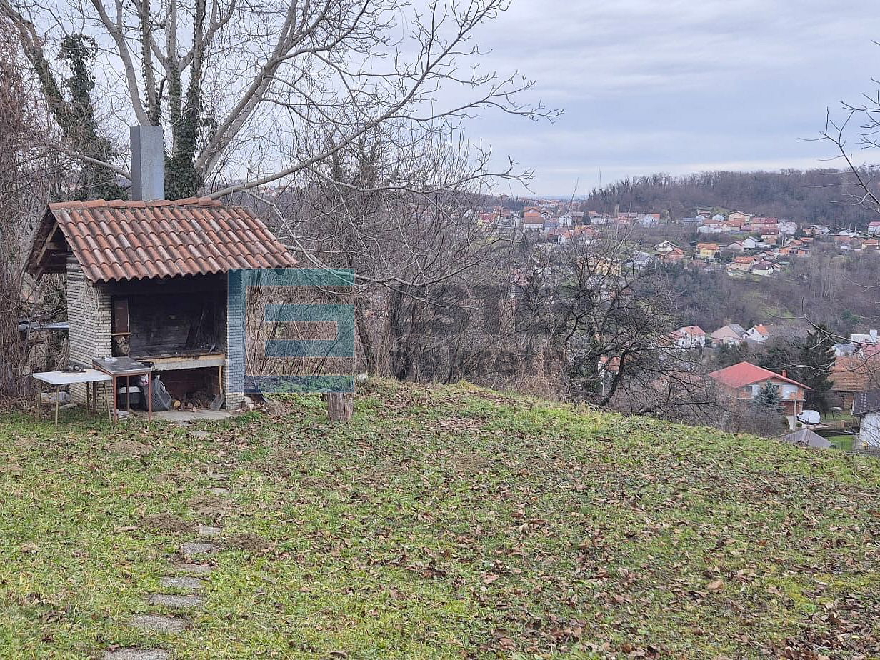Kuća PRODAJA Manterovčak 306 m2, 9s