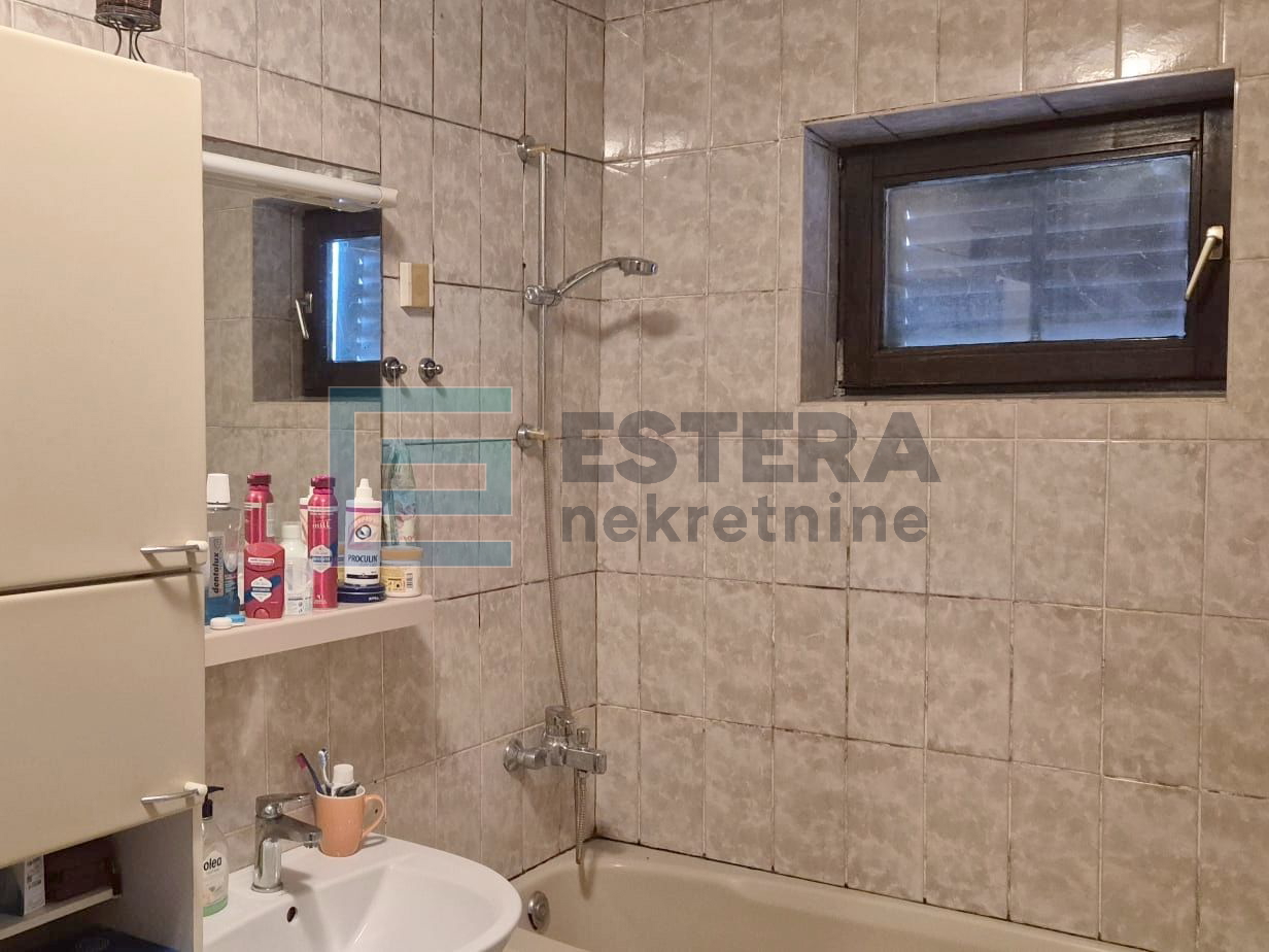 Kuća PRODAJA Manterovčak 306 m2, 9s