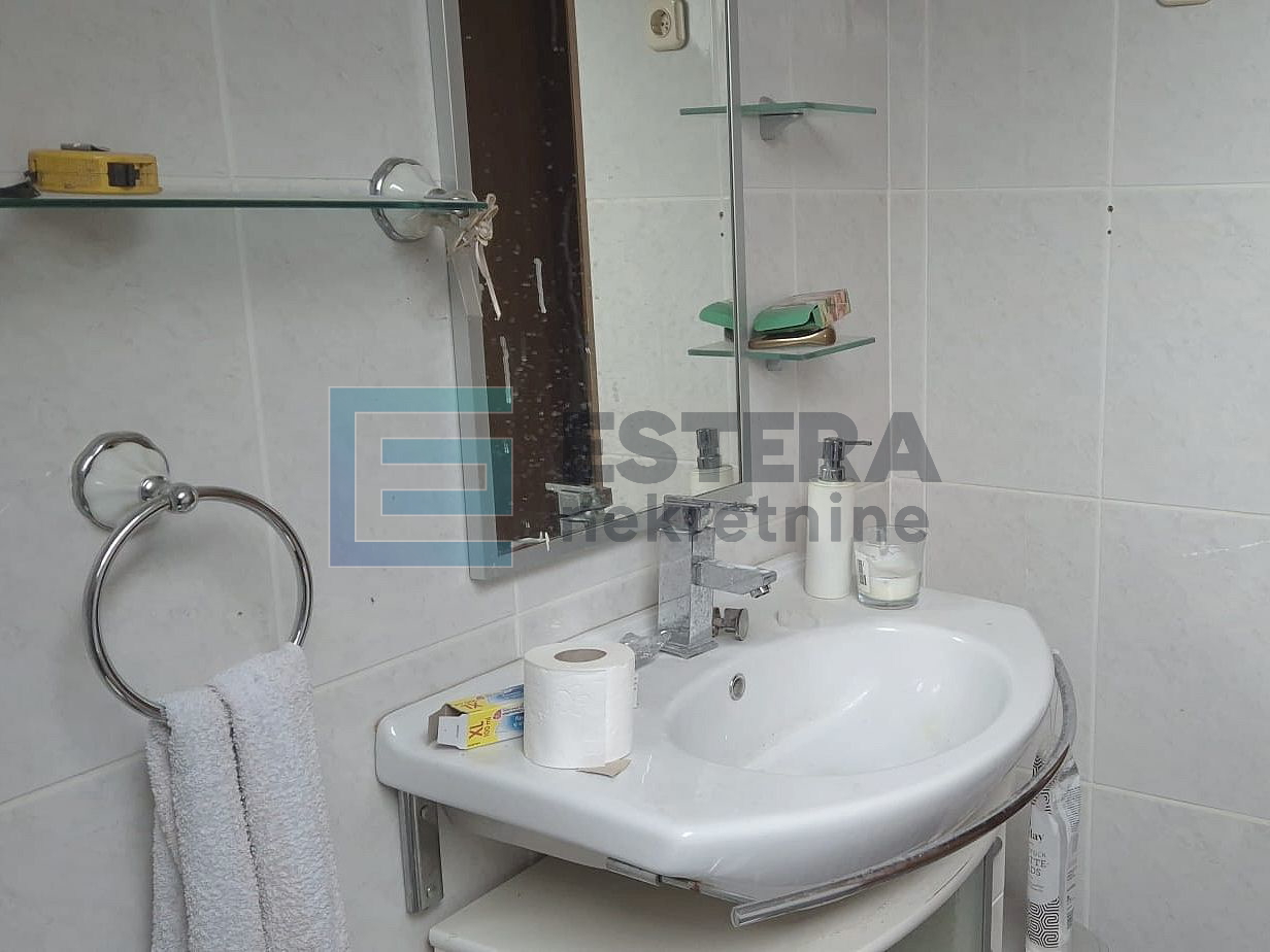 Kuća PRODAJA Manterovčak 306 m2, 9s