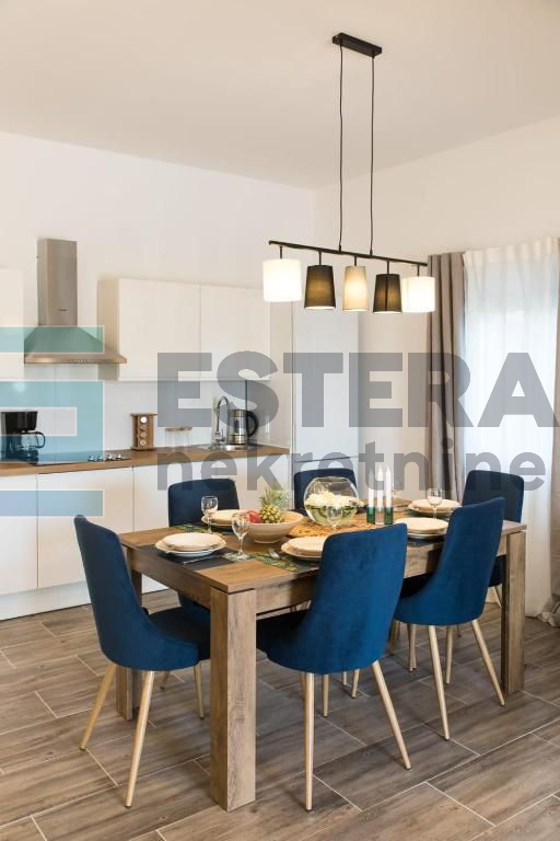 PRODAJA kuća za odmor 160 m2, Perušić