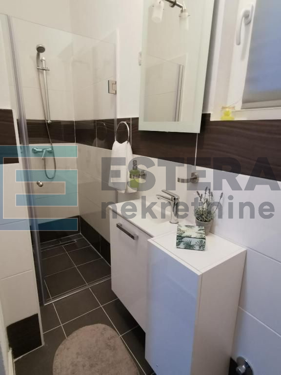 PRODAJA kuća za odmor 160 m2, Perušić