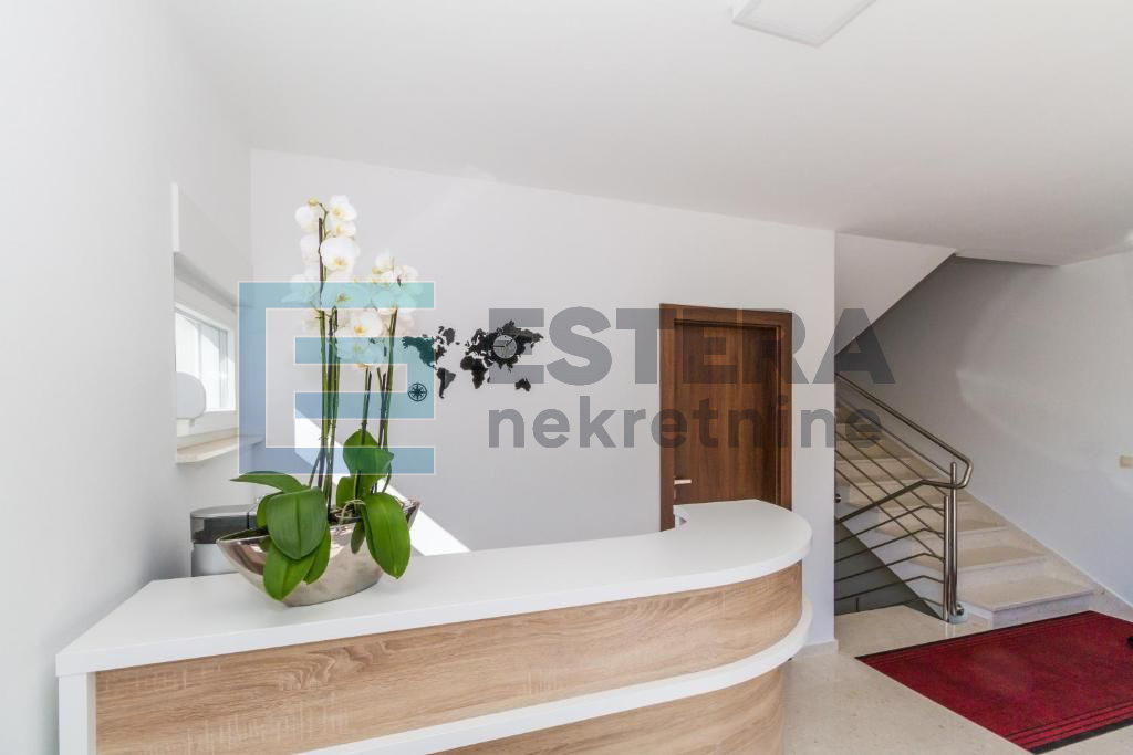 Luksuzna villa 200 metara od mora Biograd prodaja