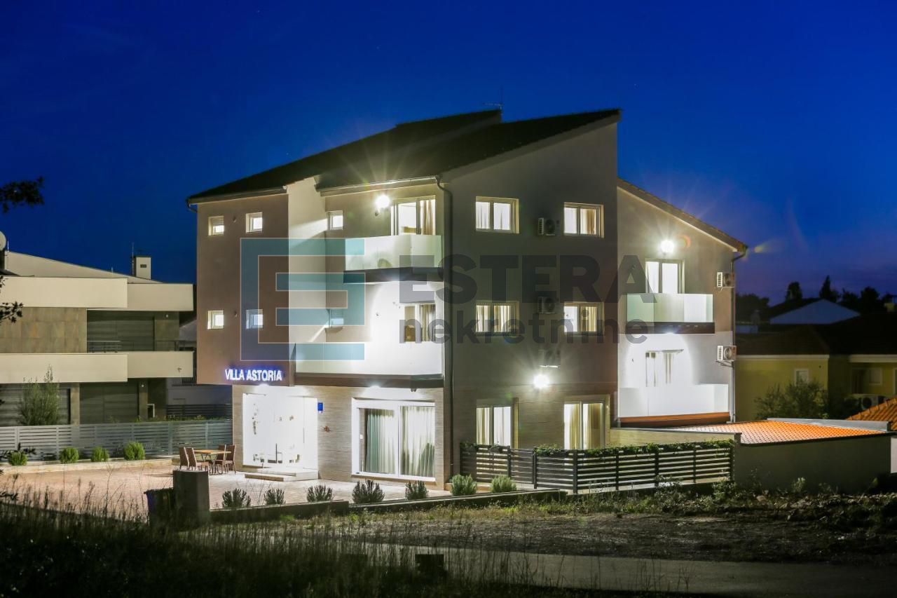 Luksuzna villa 200 metara od mora Biograd prodaja