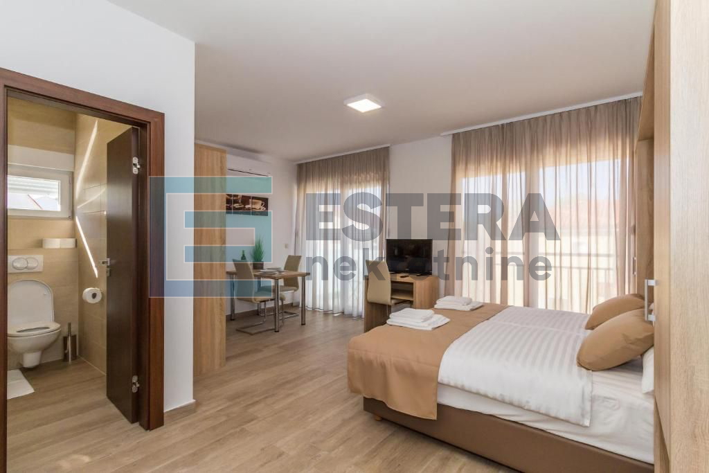 Luksuzna villa 200 metara od mora Biograd prodaja