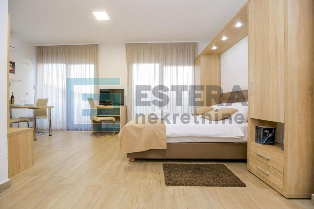 Luksuzna villa 200 metara od mora Biograd prodaja