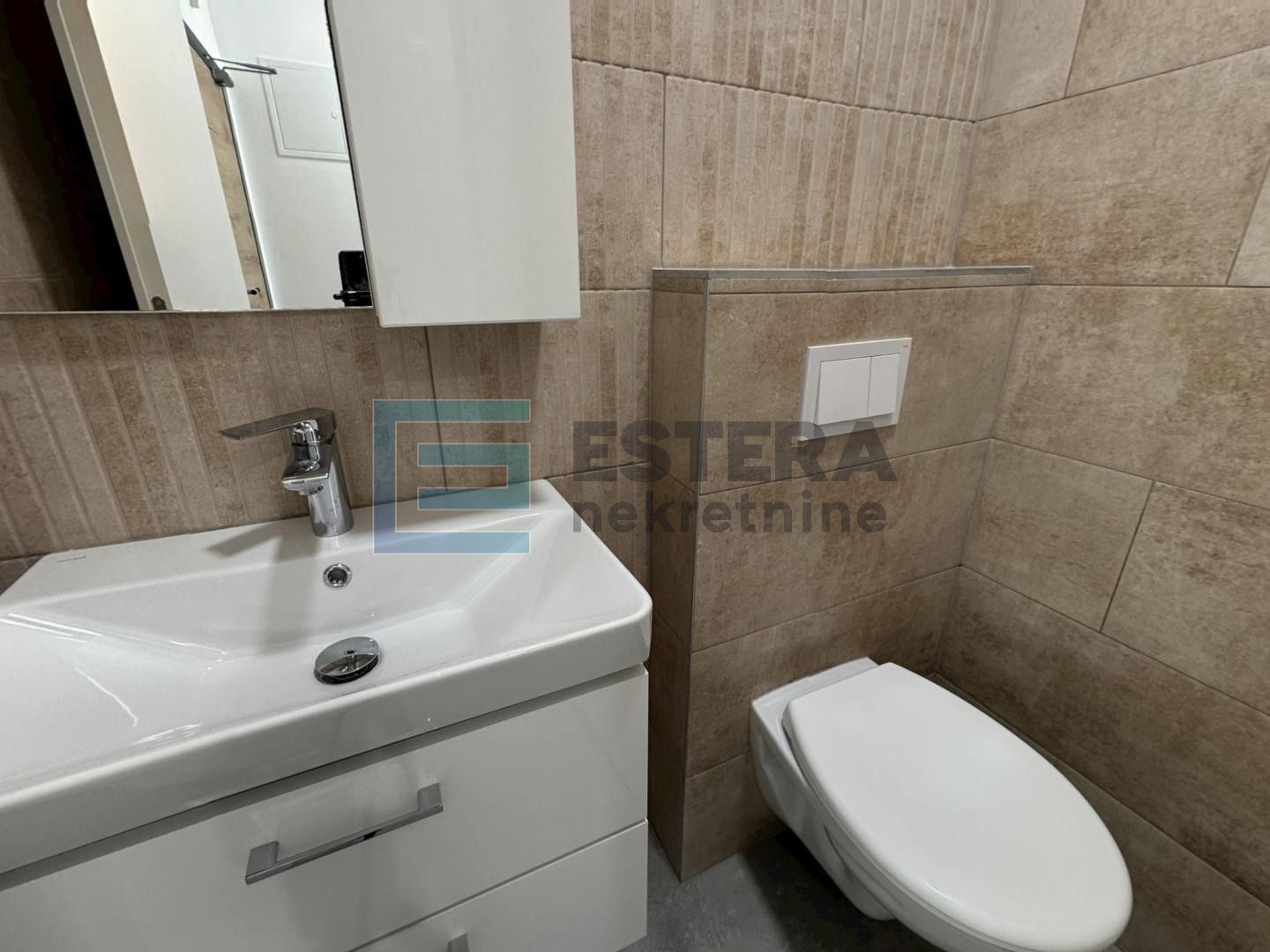 PRODAJA stan 70 m2, Sukošan, 4s, prizemlje, vrt, parking