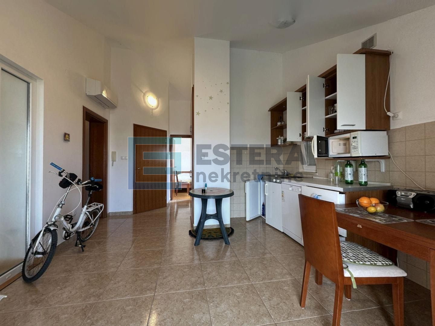 PRODAJA apartman Zaton, 84 m2, 3s, parking, 2. kat, 200 m od mora