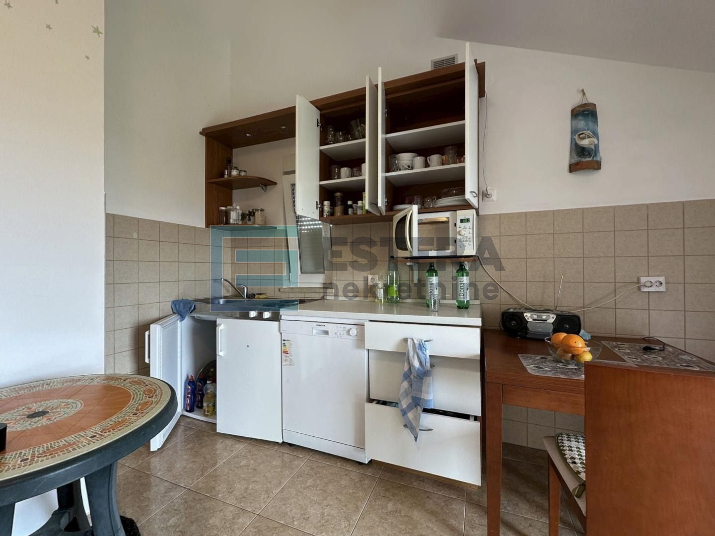 PRODAJA apartman Zaton, 84 m2, 3s, parking, 2. kat, 200 m od mora