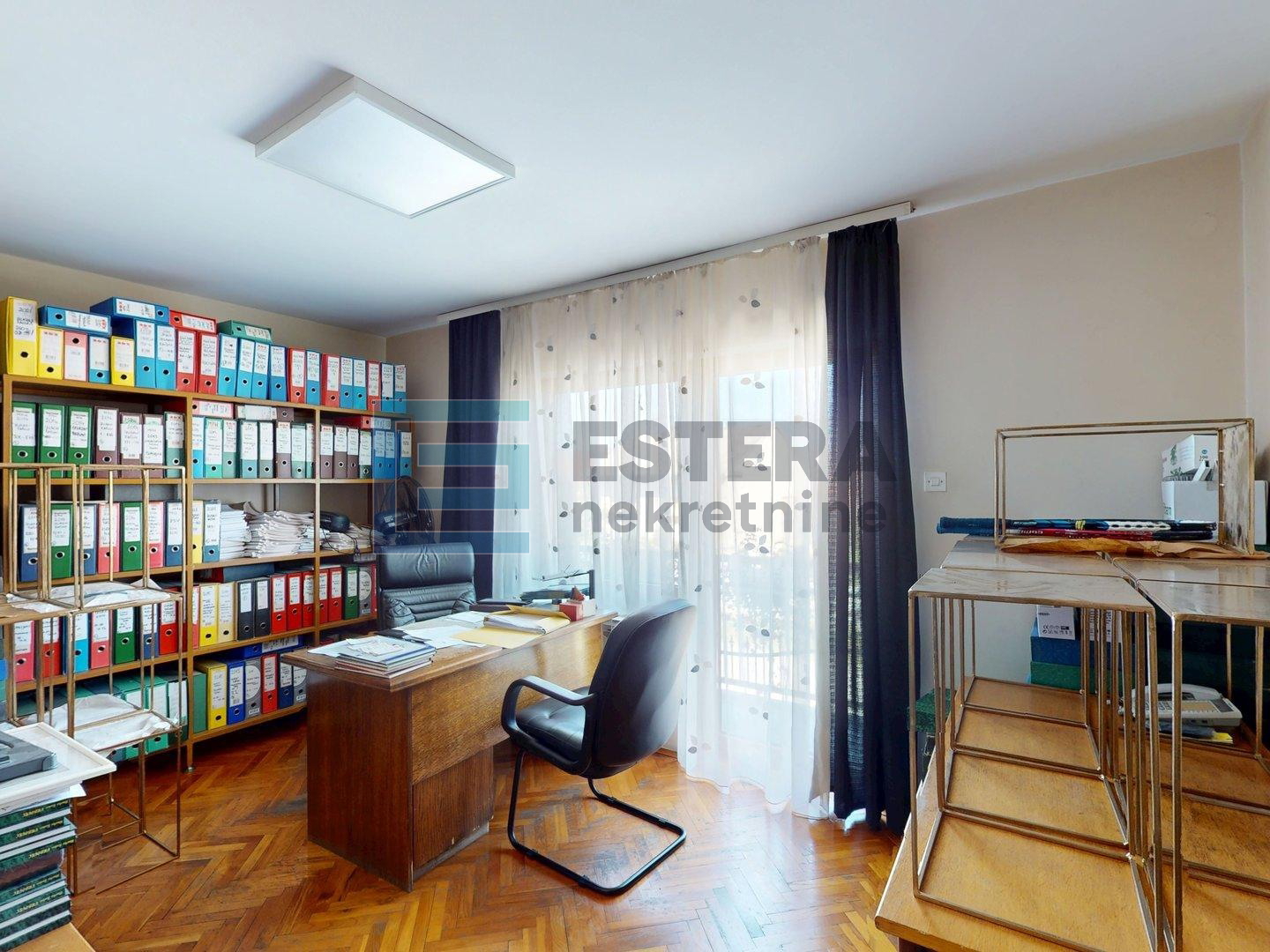 Prodaja stambeno poslovnog kompleksa, dvije kuće i proizvodna hala, Vrbovec