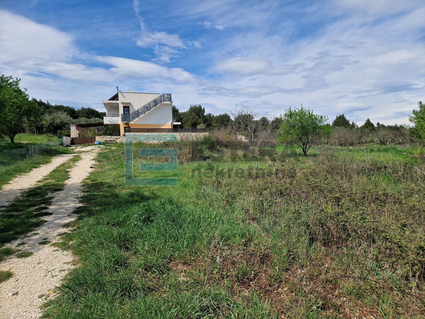 Zemljište građevinsko PRODAJA 500 m2, Dolaške Drage, 500 m od mora