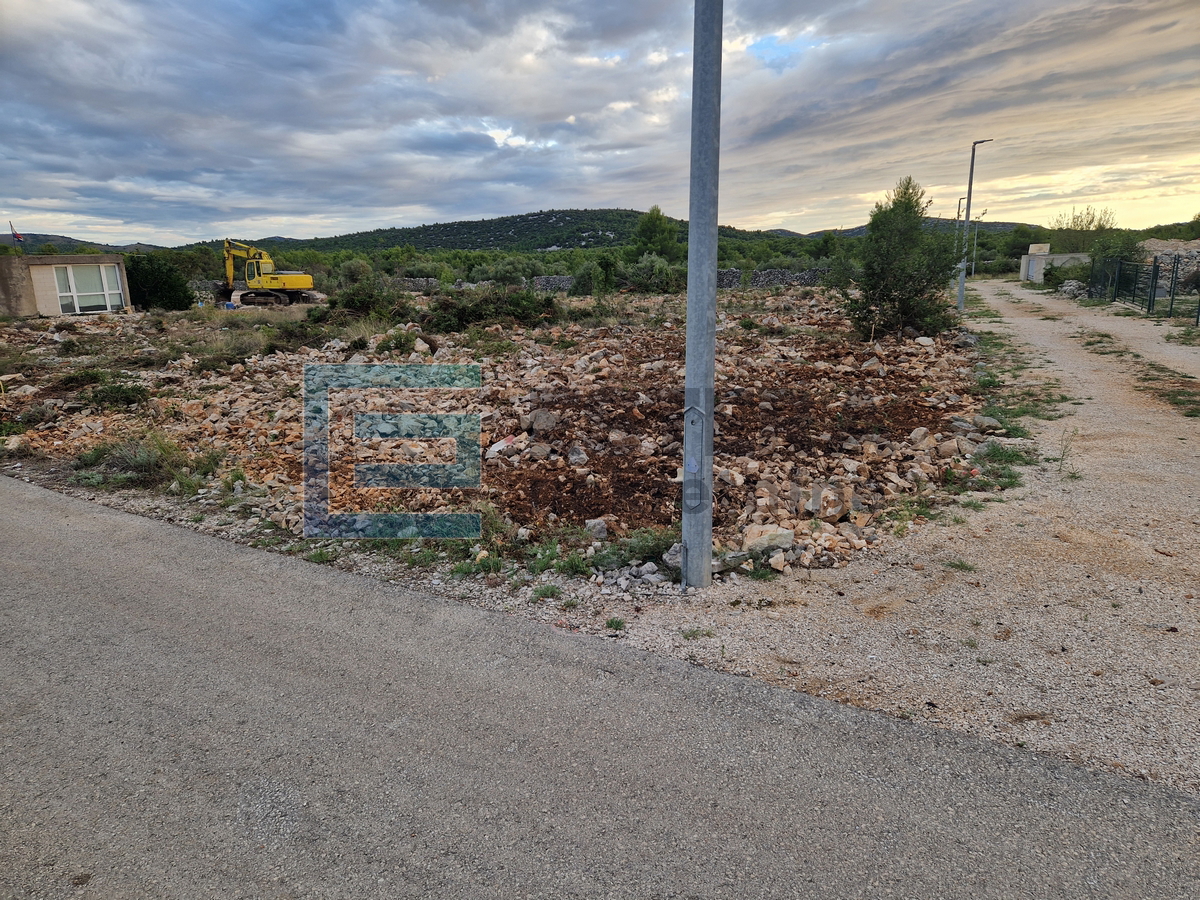 Građevinsko zemljište PRODAJA Pirovac, 520 m2