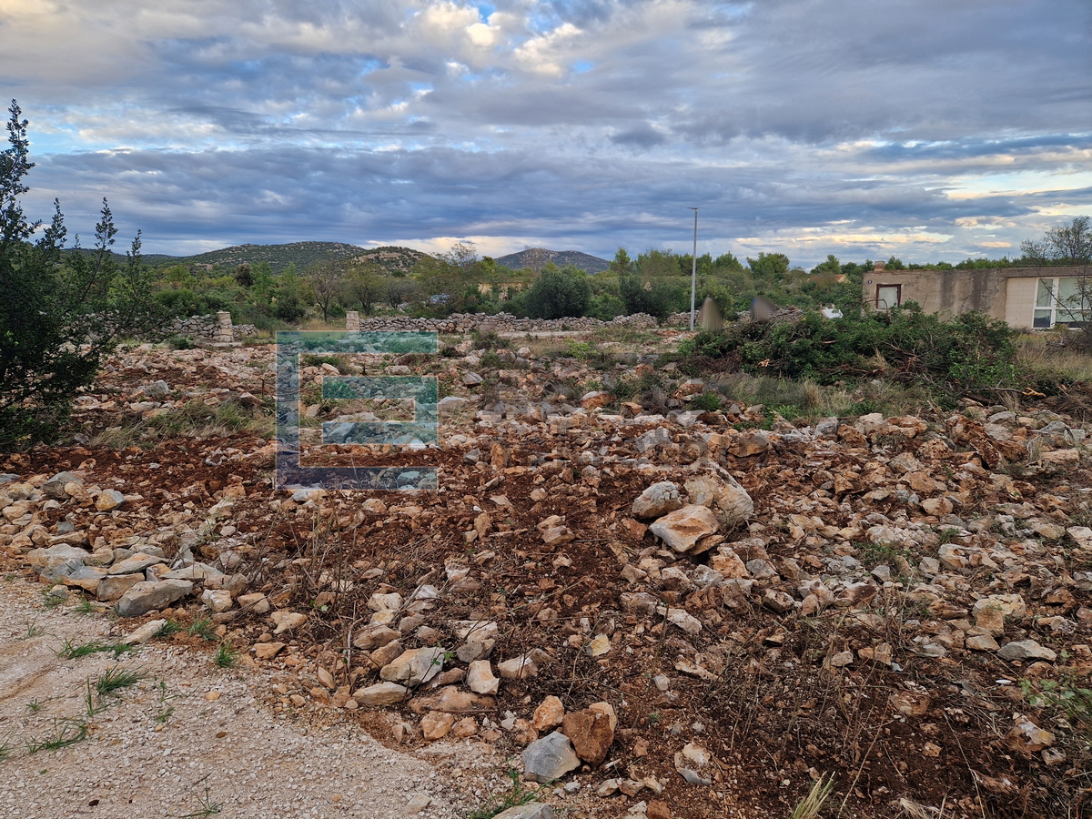 Građevinsko zemljište PRODAJA Pirovac, 1959 m2