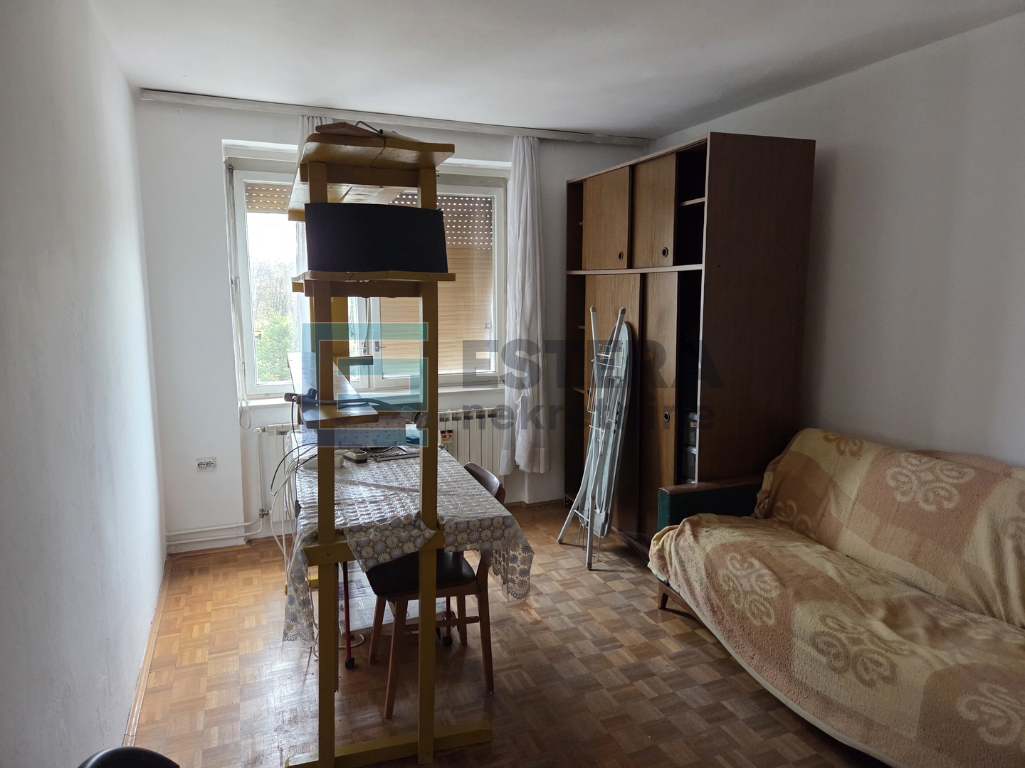 Stan 46 m2 PRODAJA Trnsko, 2s, 3. kat, toplana