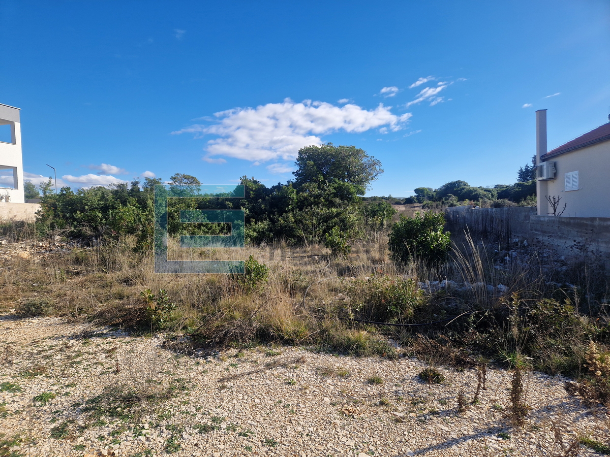 Građevinsko zemljište 634 m2 PRODAJA Donje Raštane