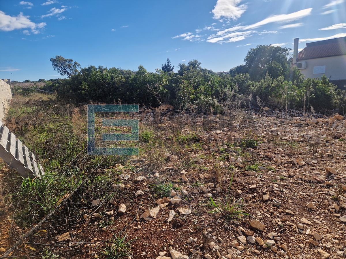 Građevinsko zemljište 634 m2 PRODAJA Donje Raštane