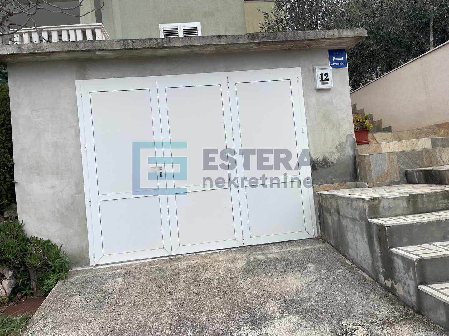 Apartmanska kuća m2 PRODAJA, Pašman, Ždrelac, 60 m od mora, garaža