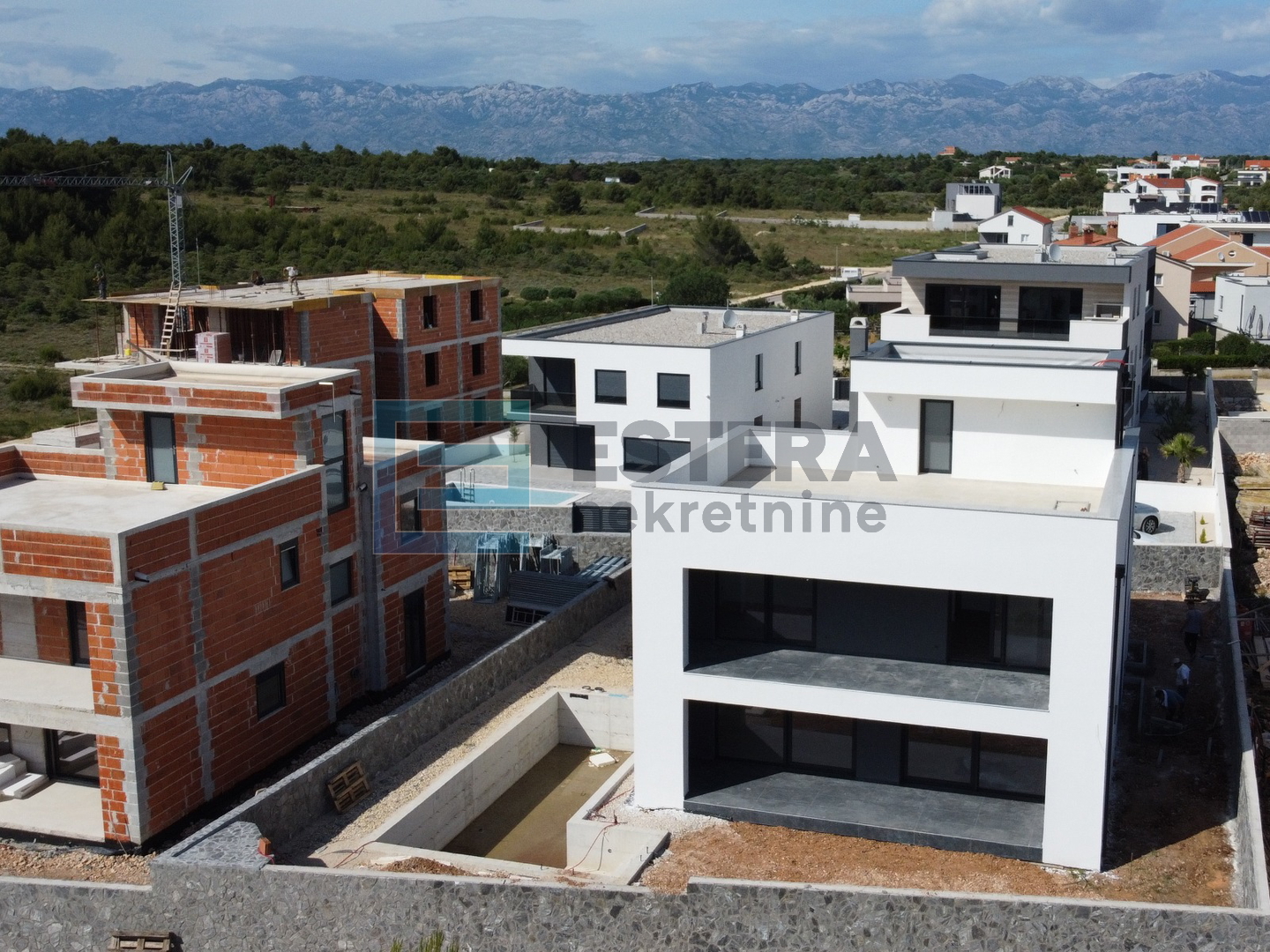 Kuća s bazenom  "B" PRODAJA Vrsi 279,64 m2