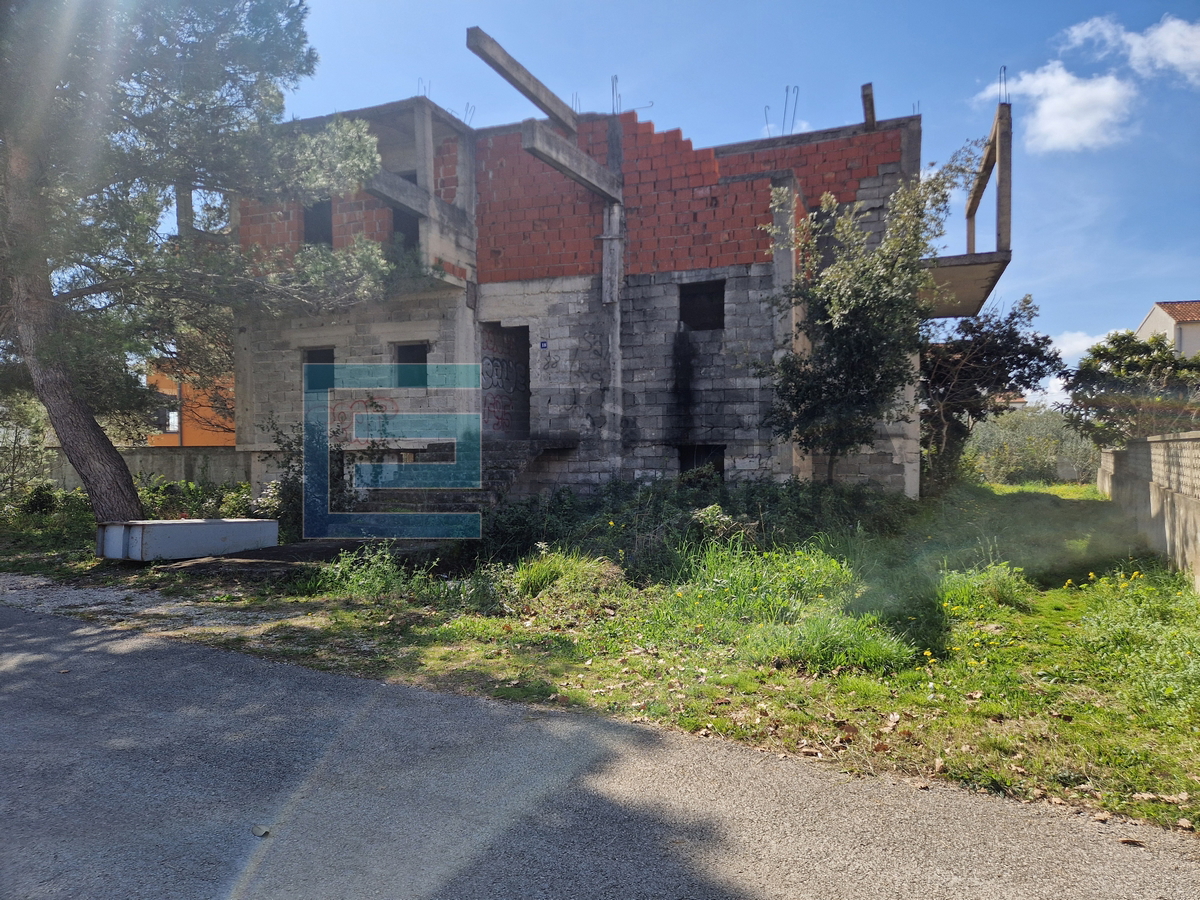 Kuća 424 m2 PRODAJA Biograd na Moru, Kumenat, 3 etaže, ROI