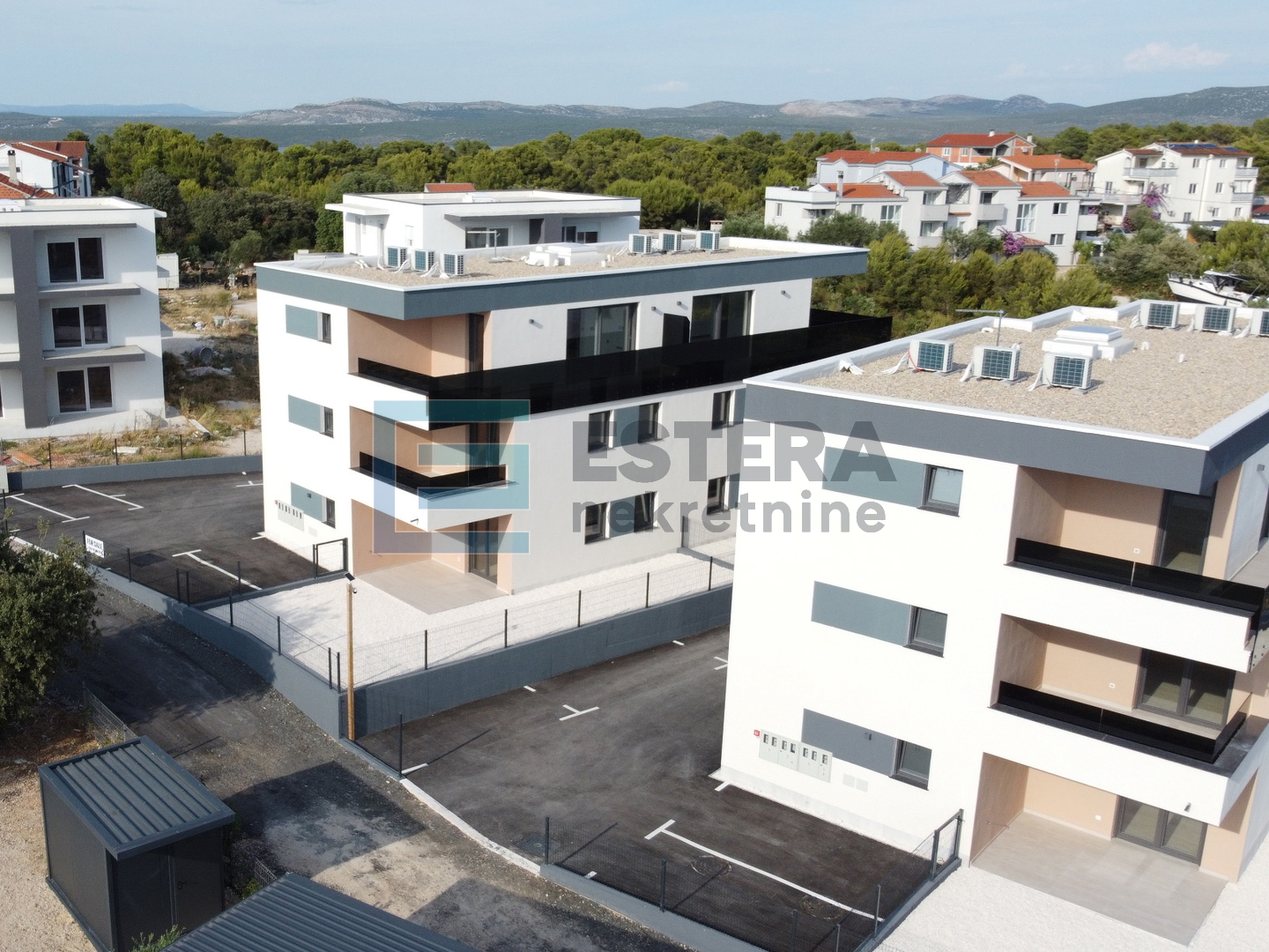 Stan PRODAJA novogradnja, Pakoštane, 70 m2, 3s prizemlje, parking, vrt