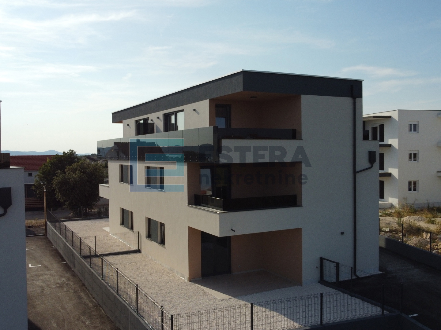 Stan PRODAJA novogradnja, Pakoštane, 70 m2, 3s prizemlje, parking, vrt