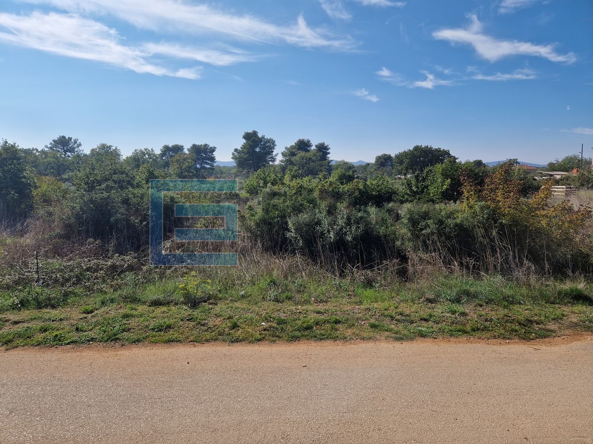 GRAĐEVINSKO zemljište prodaja 625 m2  Biograd na Moru