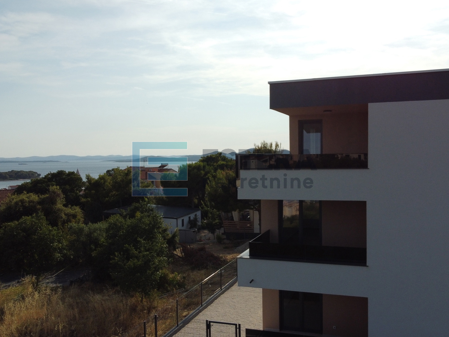 Stan PRODAJA novogradnja, Pakoštane, 70 m2, 3s prizemlje, parking, vrt