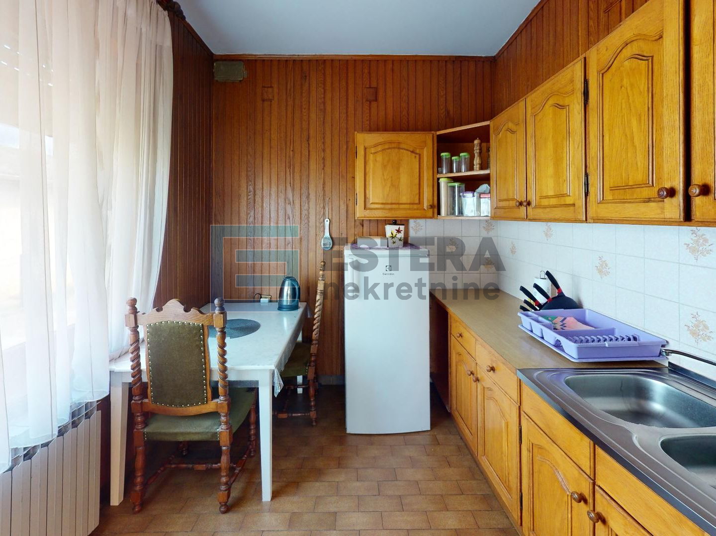 Kuća prodaja Vrbovec  300 m2 + poslovni prostor