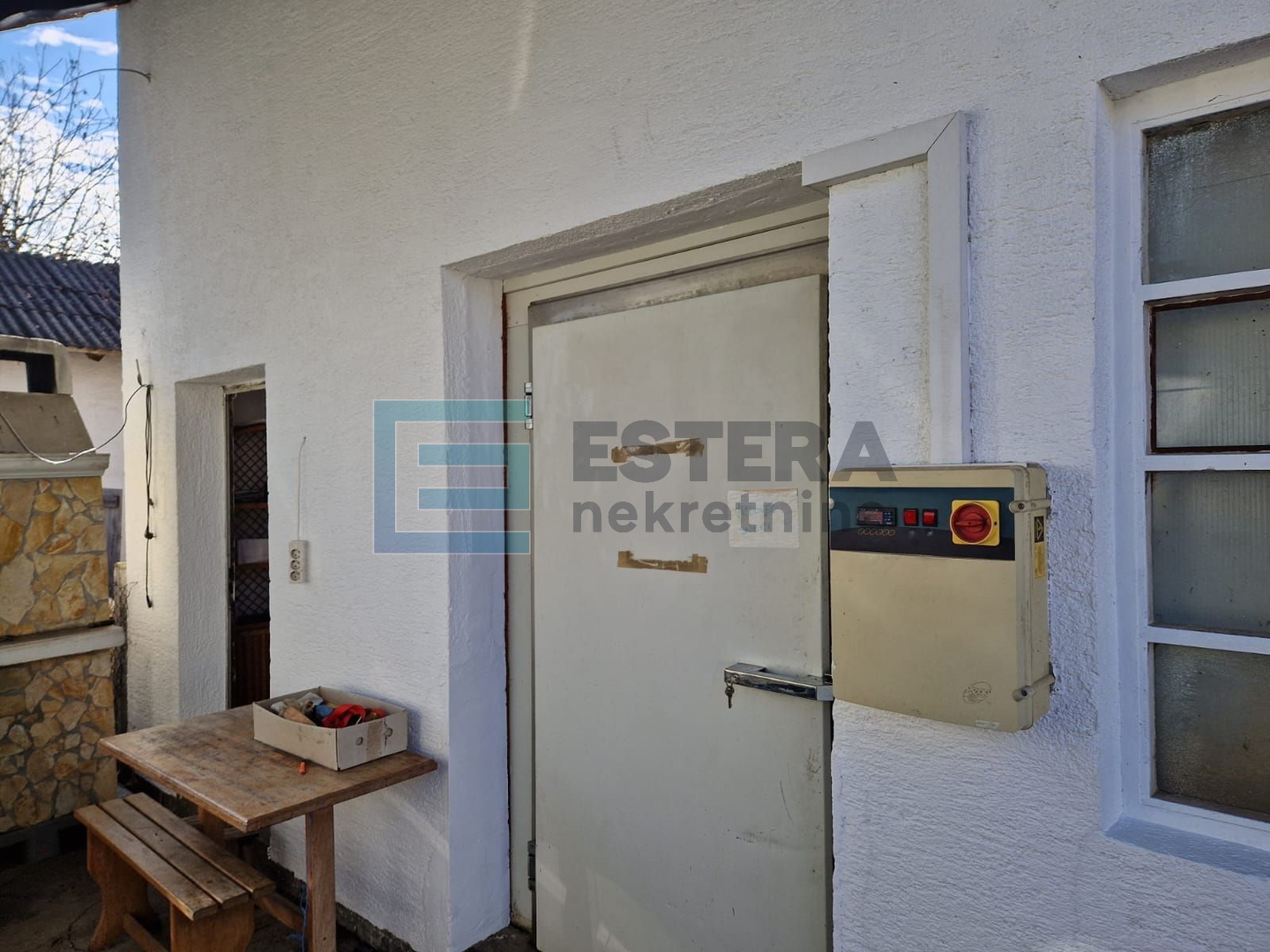 Kuća prodaja Vrbovec  300 m2 + poslovni prostor