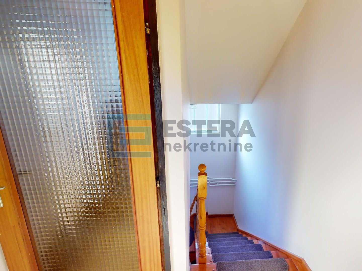 Kuća prodaja Vrbovec  300 m2 + poslovni prostor