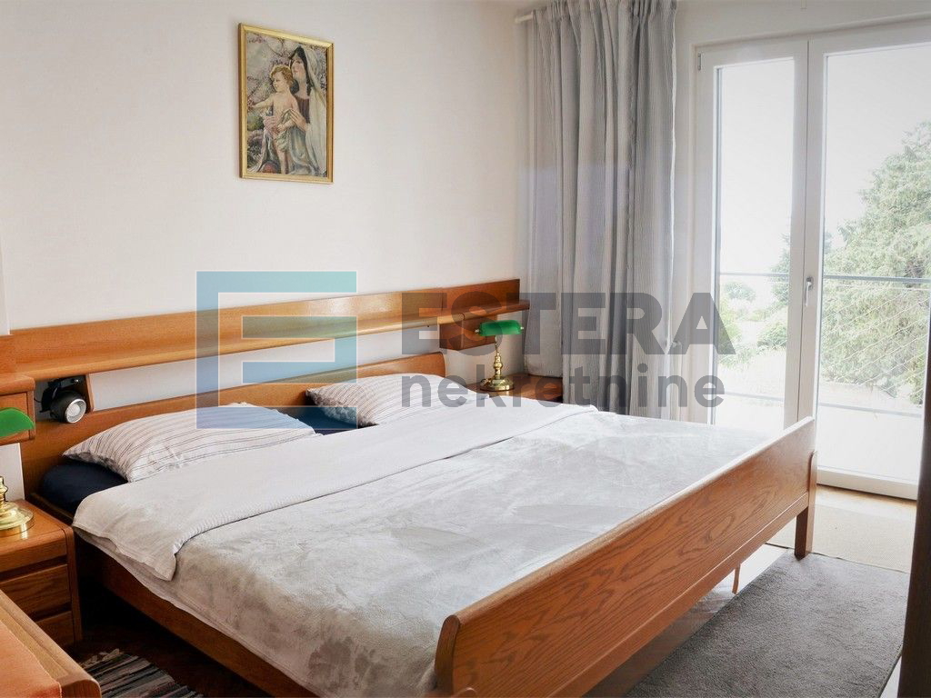 Kuća prodaja Sv. Filip i Jakov 350 m2