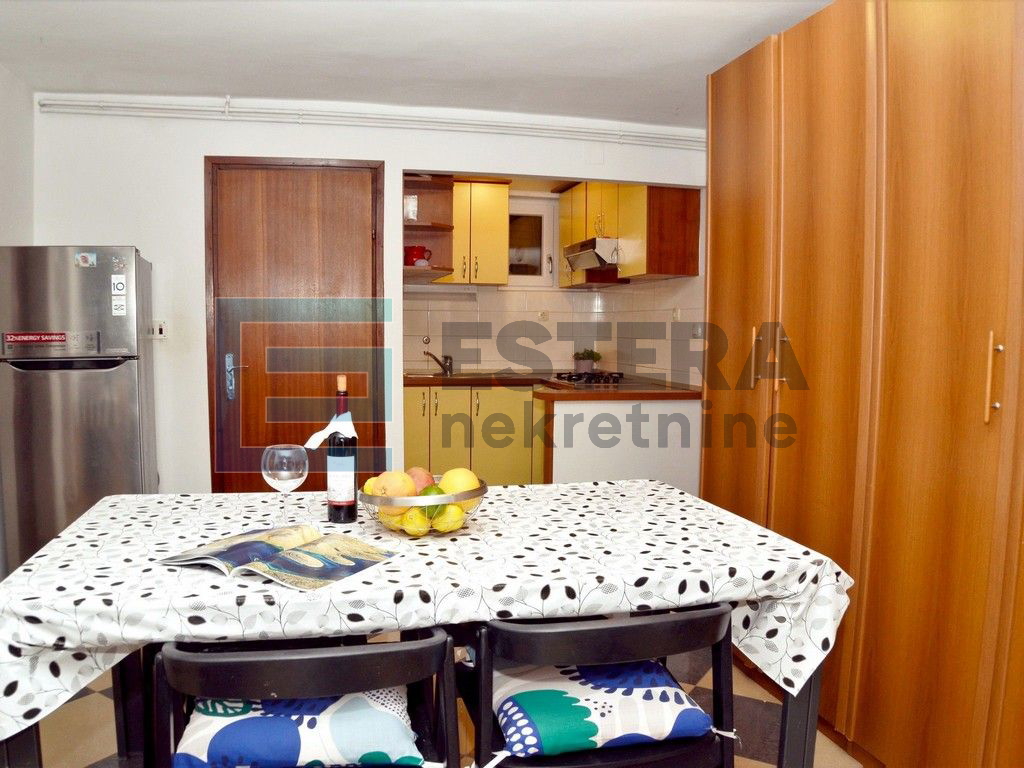 Kuća prodaja Sv. Filip i Jakov 350 m2