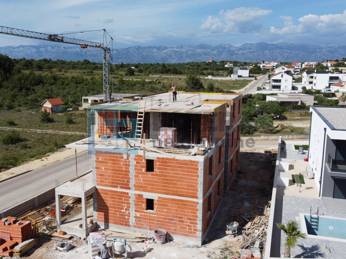 Apartman PRODAJA Vrsi 79 m2, prizemlje