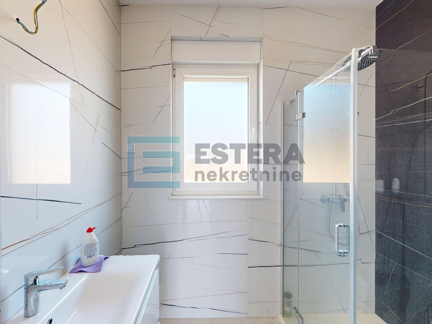 Apartman s bazenom - Novalja - pogled na more!