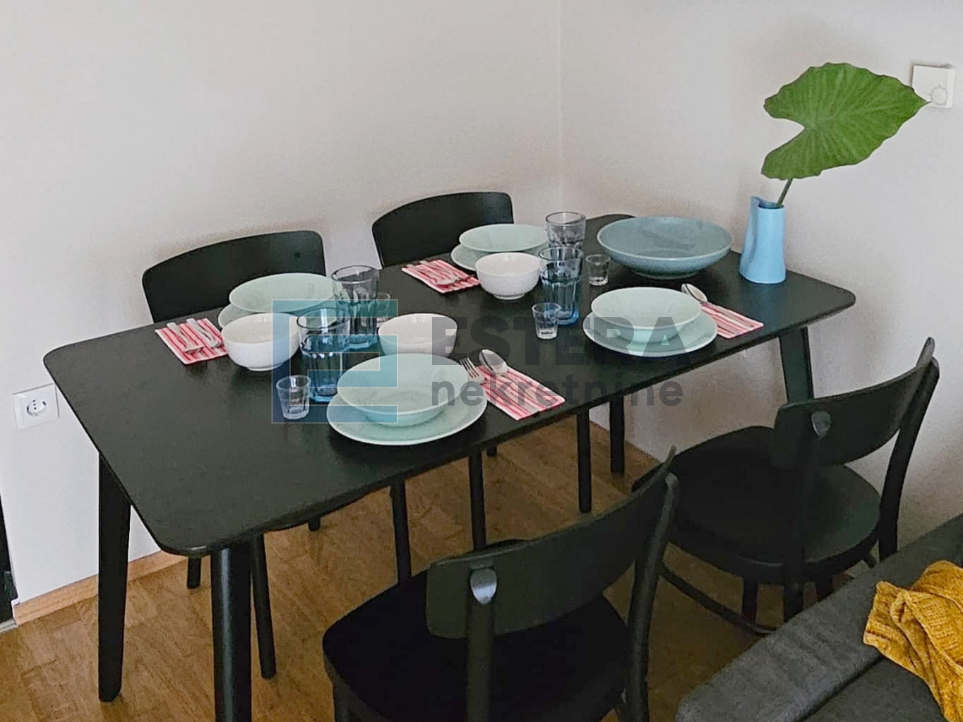 Stan 38 m2 PRODAJA Varaždin, visoko priz, 2s, balkon, spremište, parking