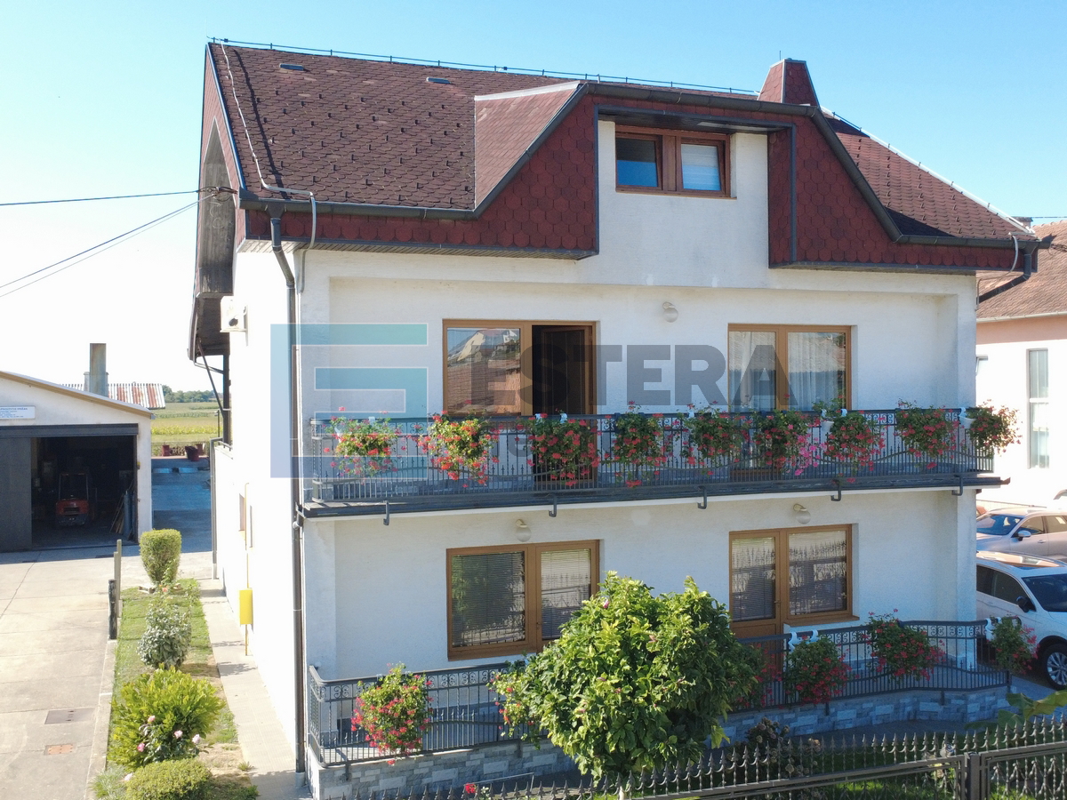 Prodaja stambeno poslovnog kompleksa, dvije kuće i proizvodna hala, Vrbovec