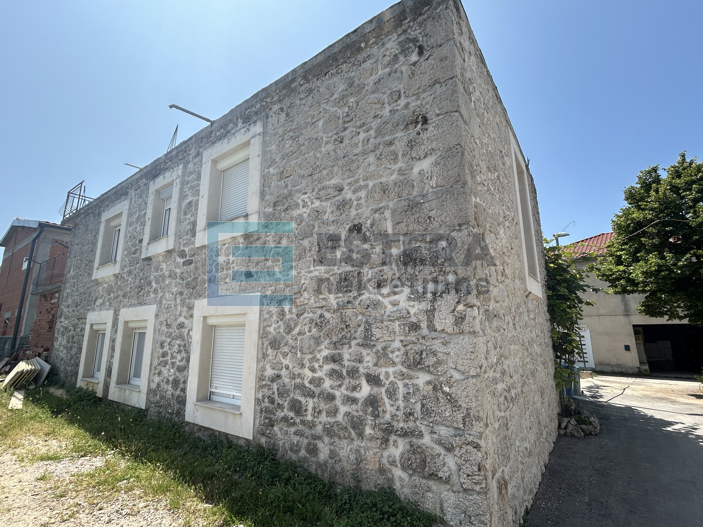 DRAGE PAKOŠTANE KAMENA KUĆA,POGLED NA MORE  PRODAJA