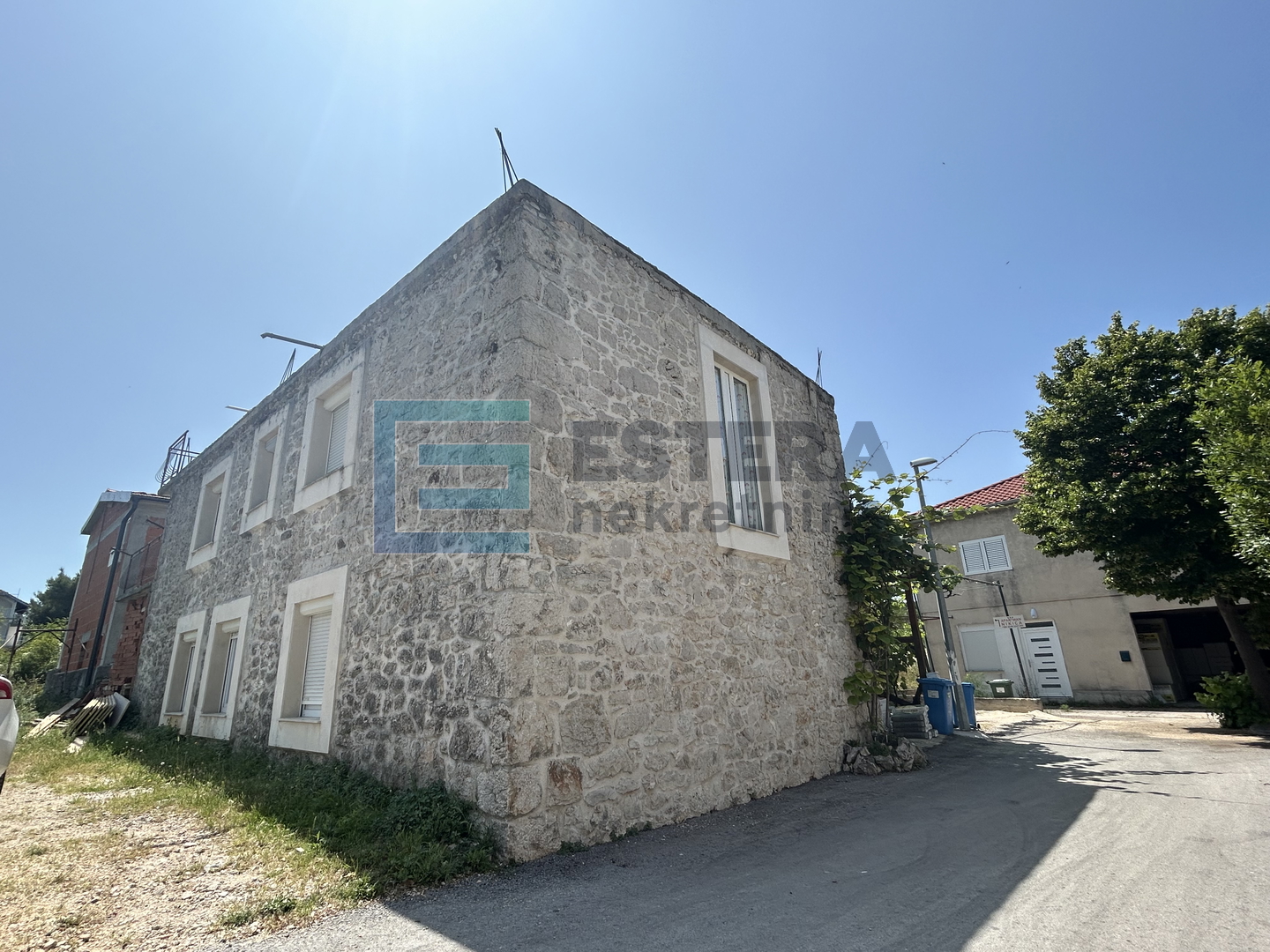 DRAGE PAKOŠTANE KAMENA KUĆA,POGLED NA MORE  PRODAJA