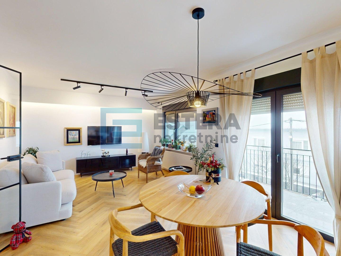 Kuća PRODAJA Vrbovec 367 m2, 4 etaže, 3 stana, garaža, vrt, 3 VPM