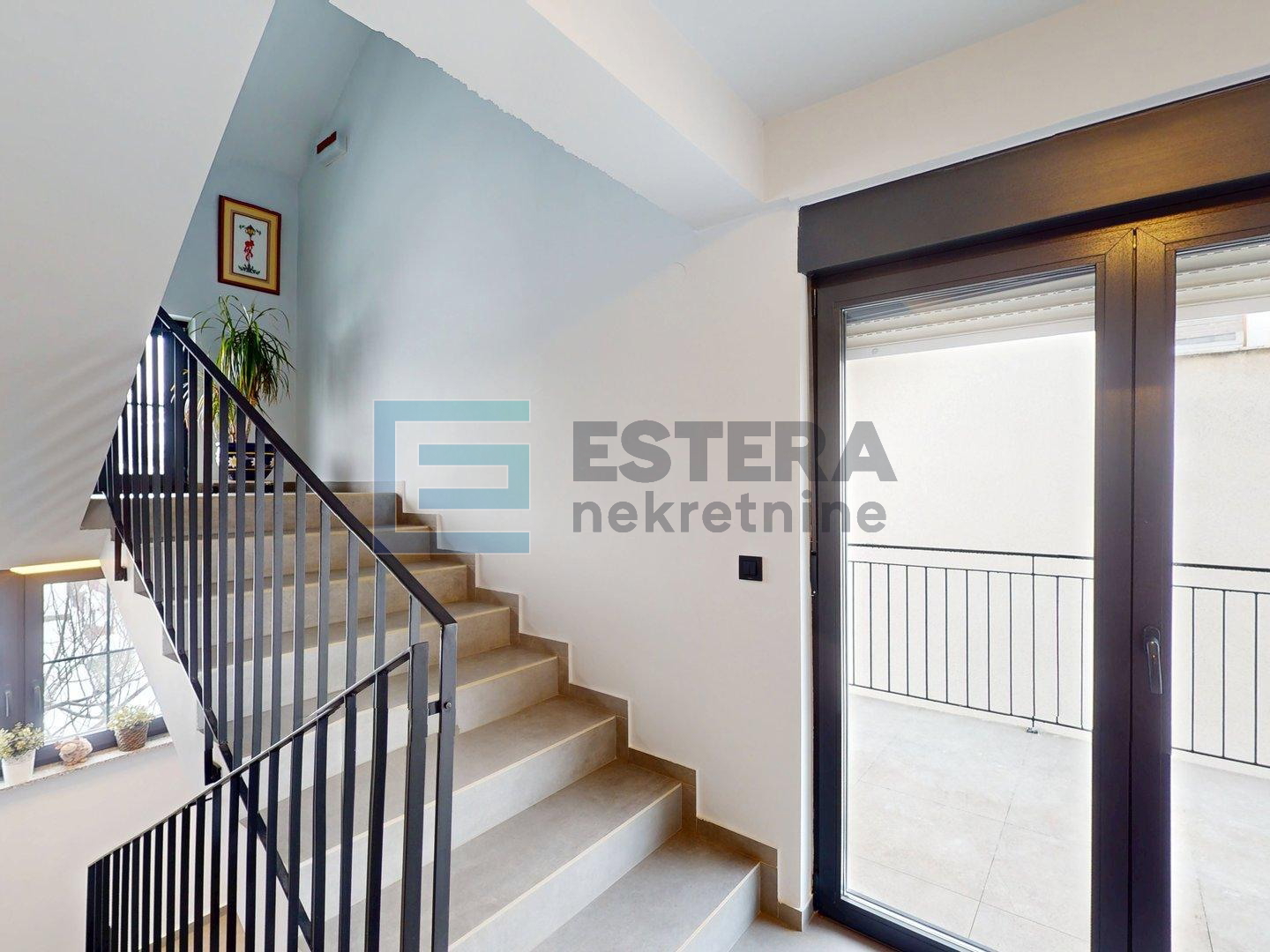 Kuća PRODAJA Vrbovec 367 m2, 4 etaže, 3 stana, garaža, vrt, 3 VPM