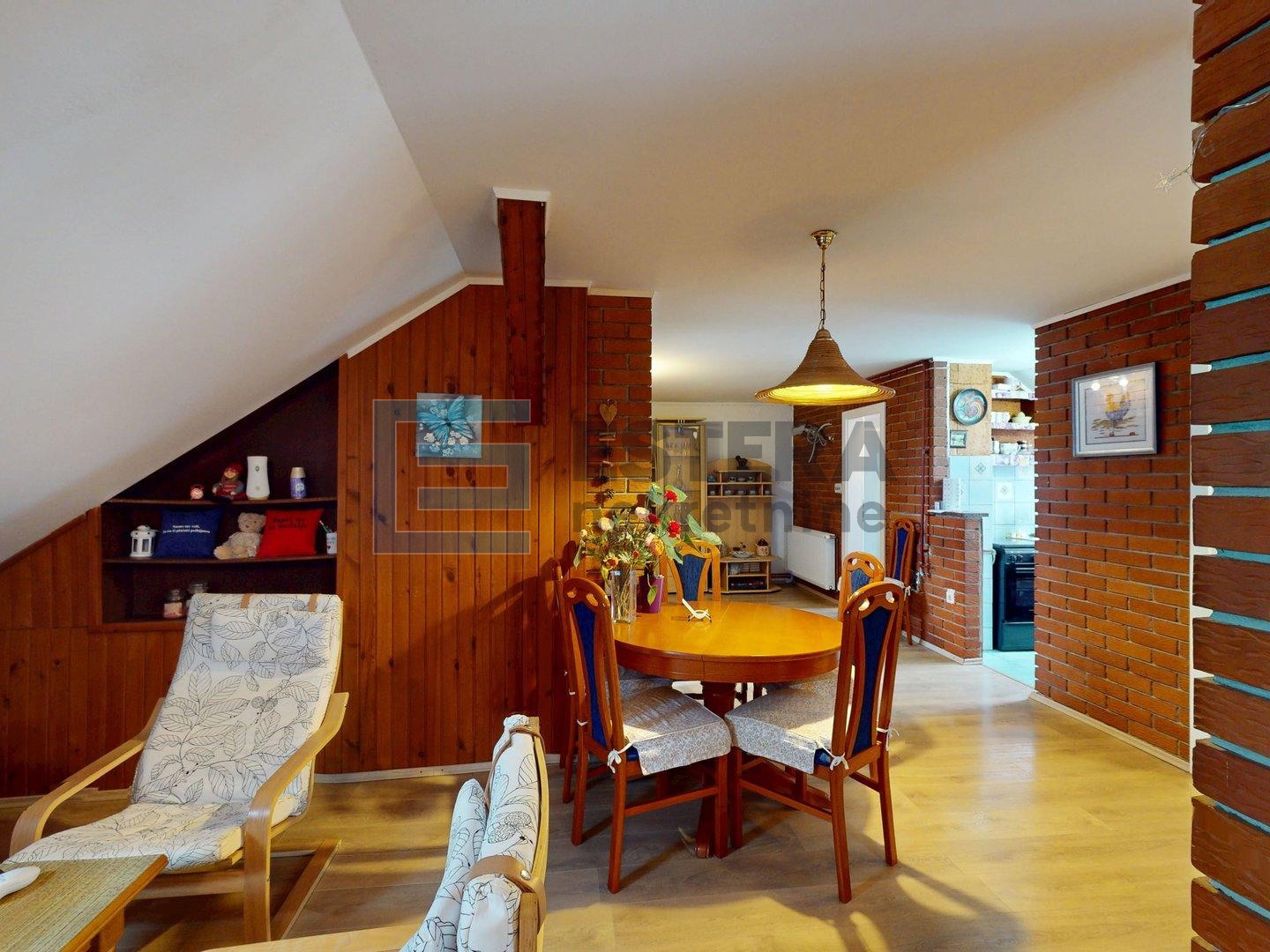 Kuća PRODAJA Vrbovec 367 m2, 4 etaže, 3 stana, garaža, vrt, 3 VPM