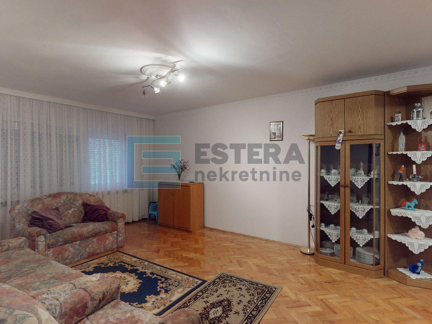 Kuća 300 m2 PRODAJA Školska ulica, Velika Mlaka