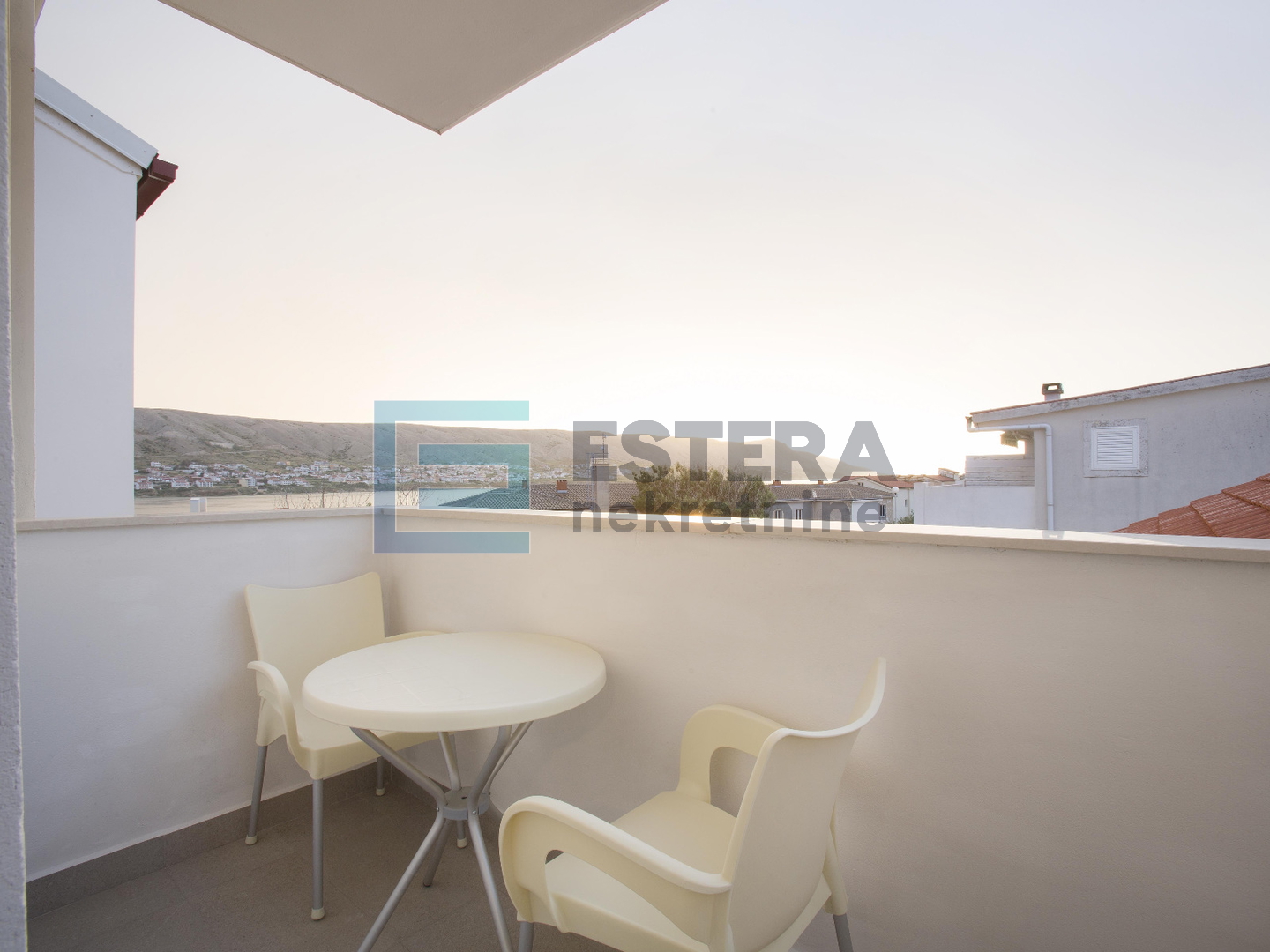 SALE boutique hotel 18 rooms, 4*, Pag, sea view, 150 m from the sea