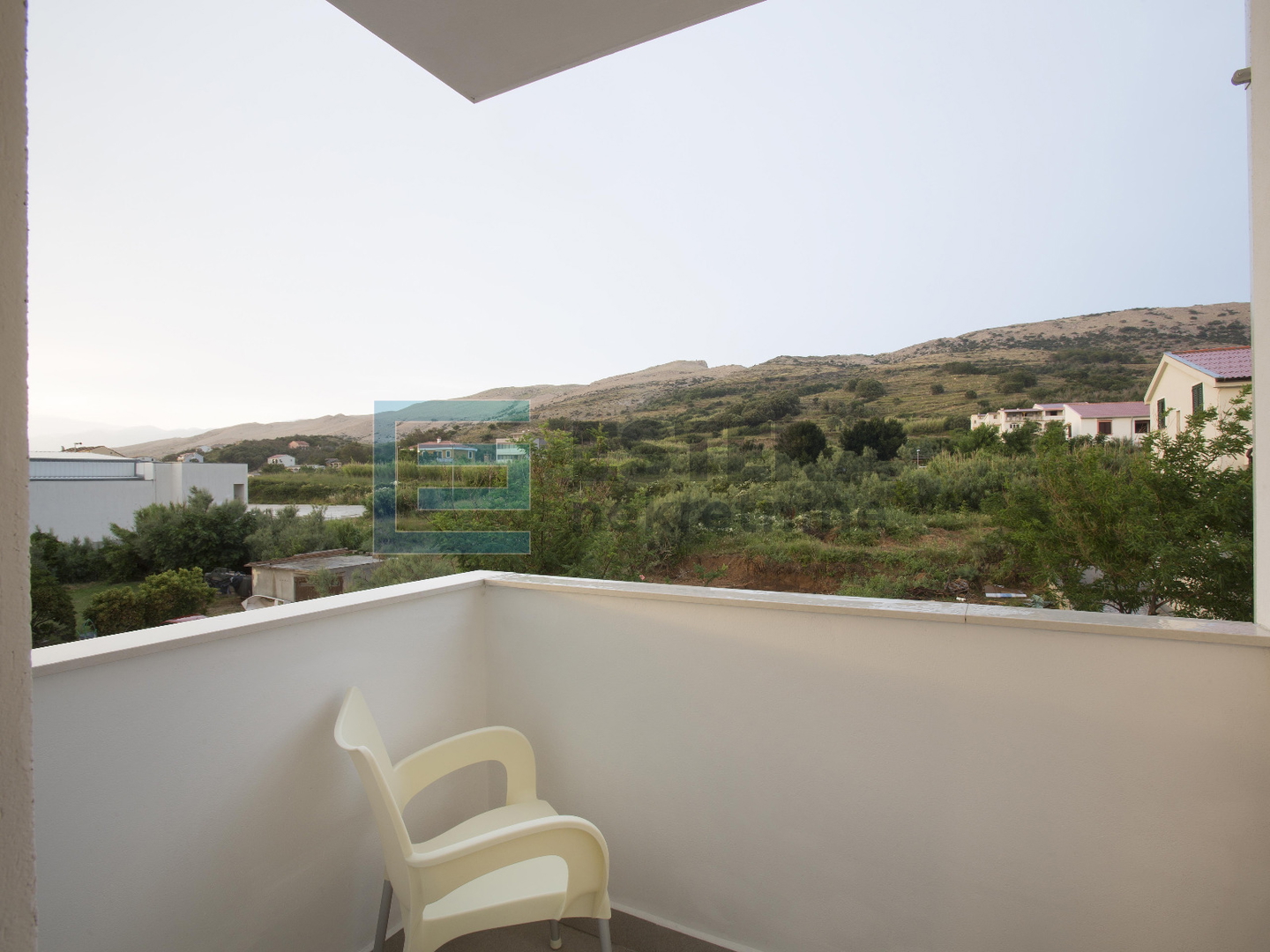 SALE boutique hotel 18 rooms, 4*, Pag, sea view, 150 m from the sea