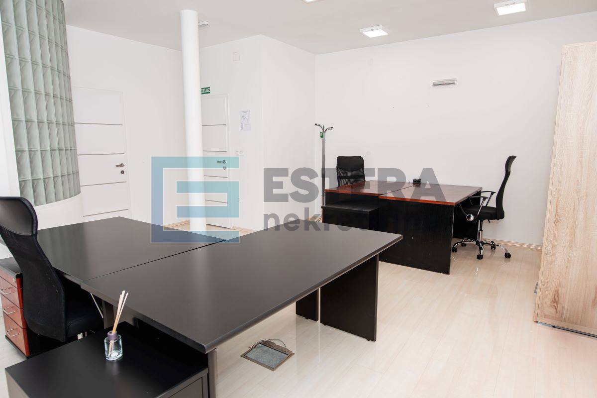 Stambeno-poslovna zgrada 512,35 m2 Varaždin