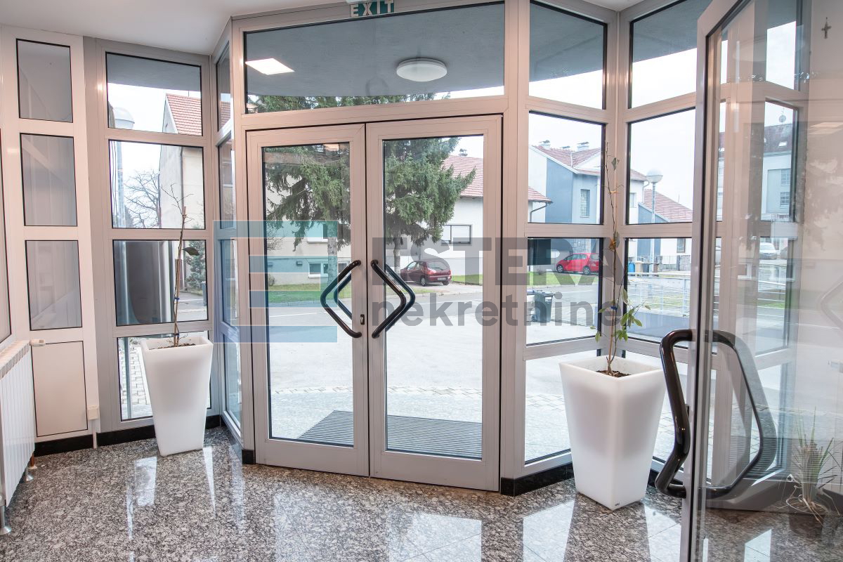 Stambeno-poslovna zgrada 512,35 m2 Varaždin