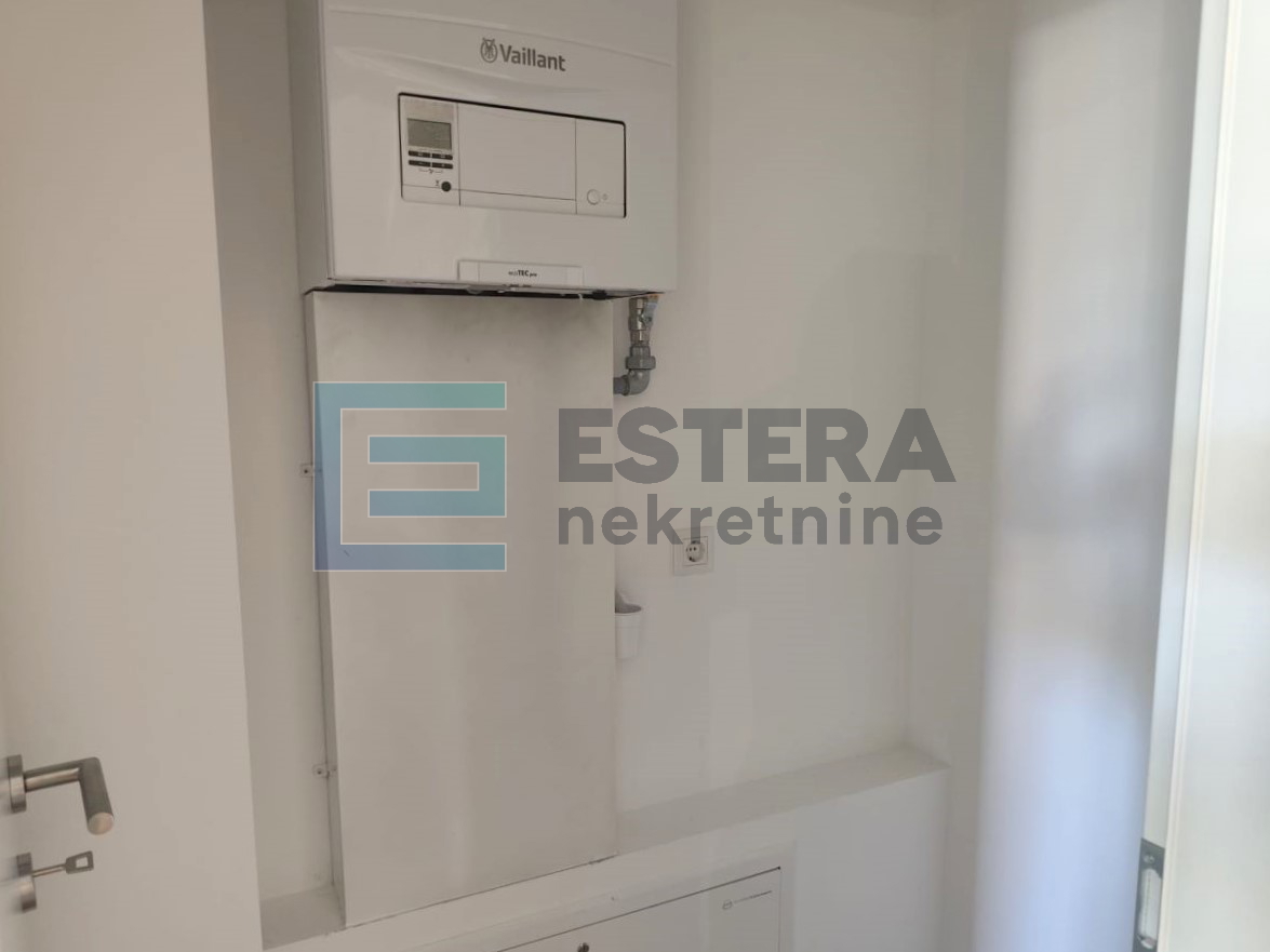 Trosoban stan NOVOGRADNJA (penthouse) 94,41 m2
