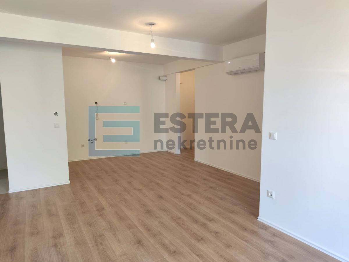 Trosoban stan NOVOGRADNJA (penthouse) 94,41 m2