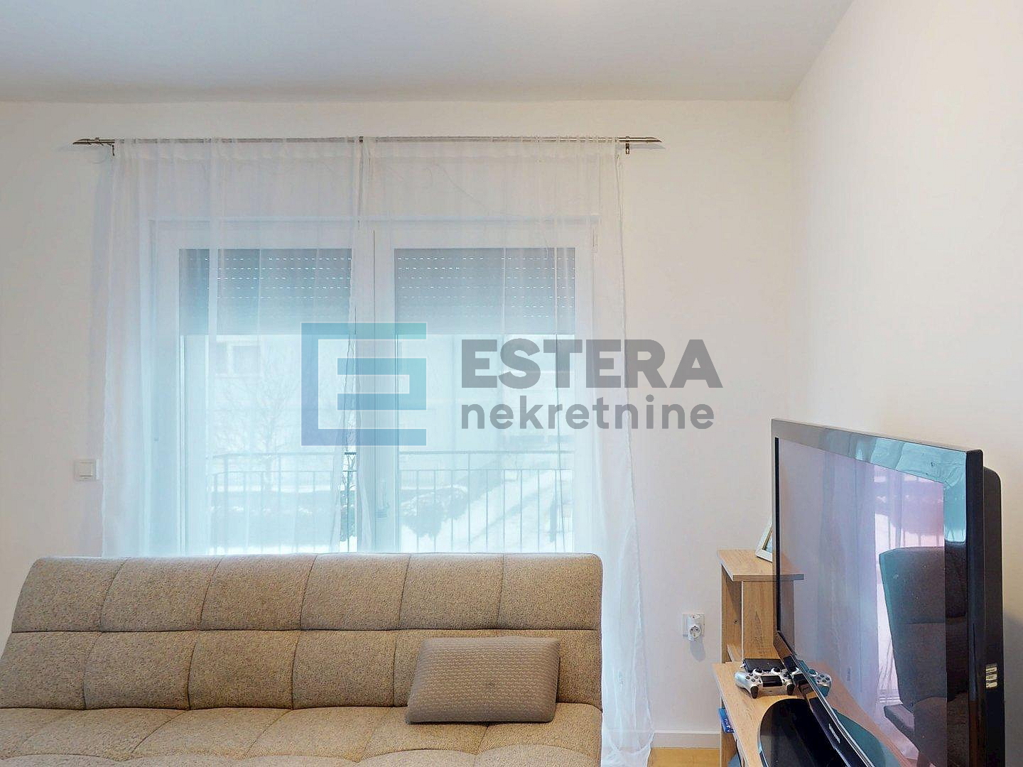 Stan 82 m2 PRODAJA Vrbovec, visoko prizemlje, 3s, parking, vrt