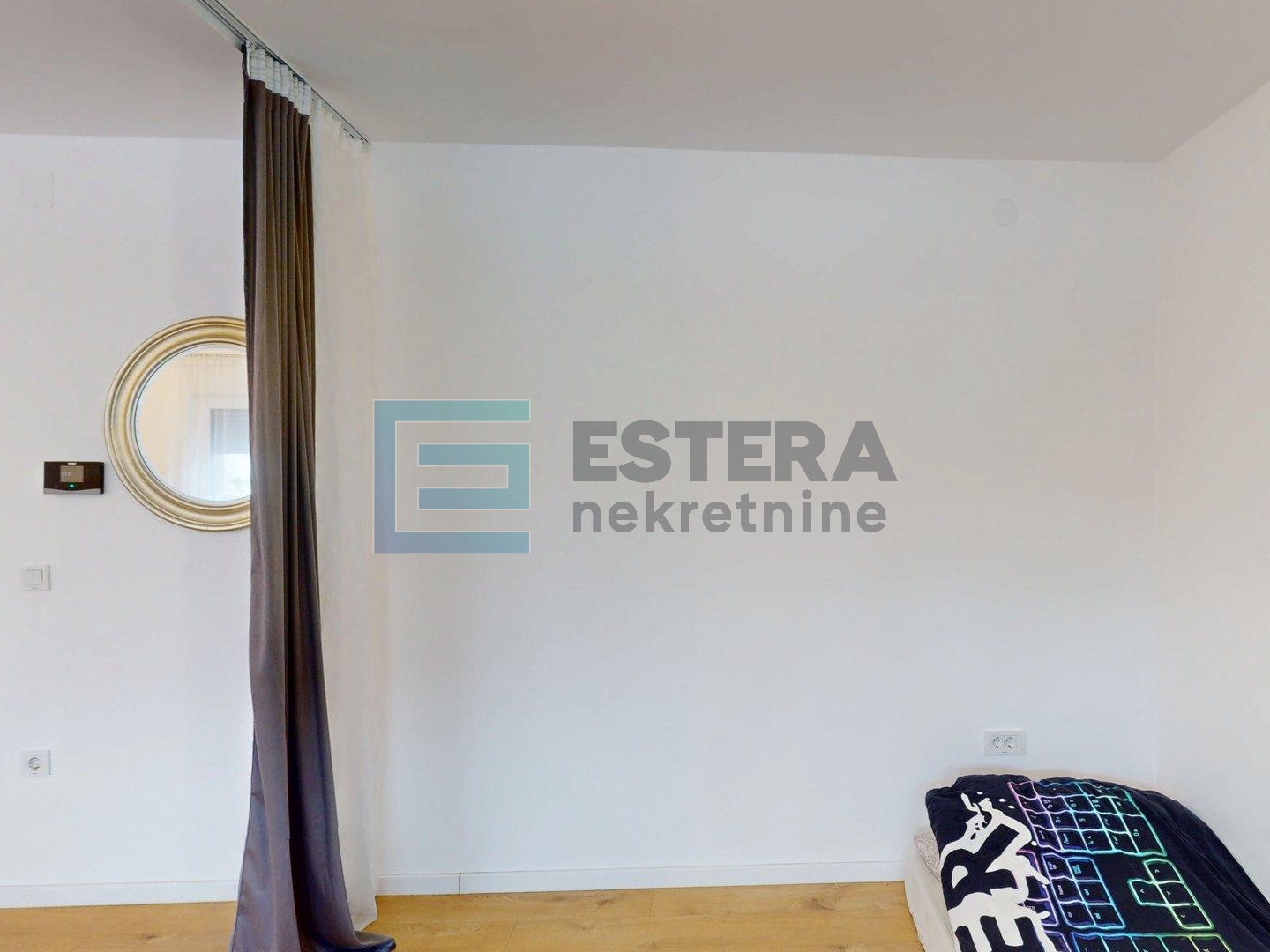 Stan 82 m2 PRODAJA Vrbovec, visoko prizemlje, 3s, parking, vrt